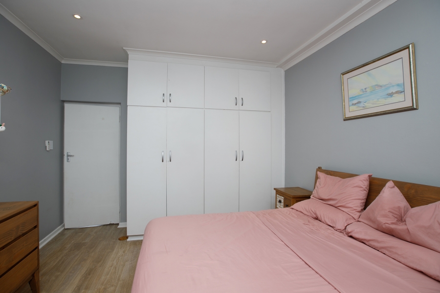 3 Bedroom Property for Sale in Harfield Village Western Cape